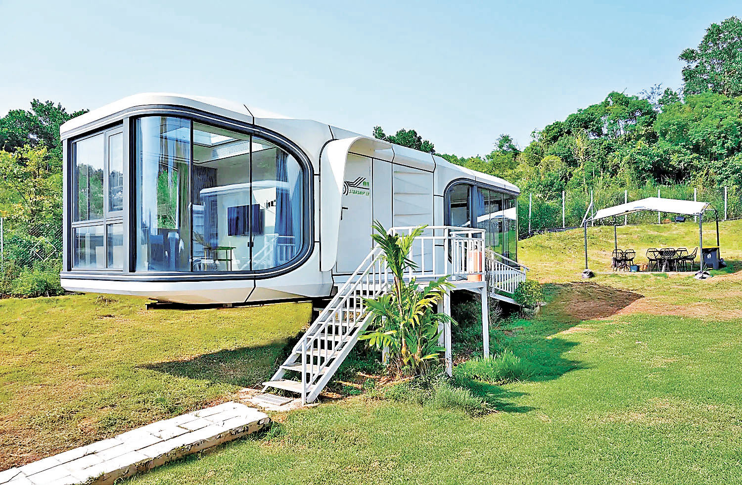 ■豪華太空艦。