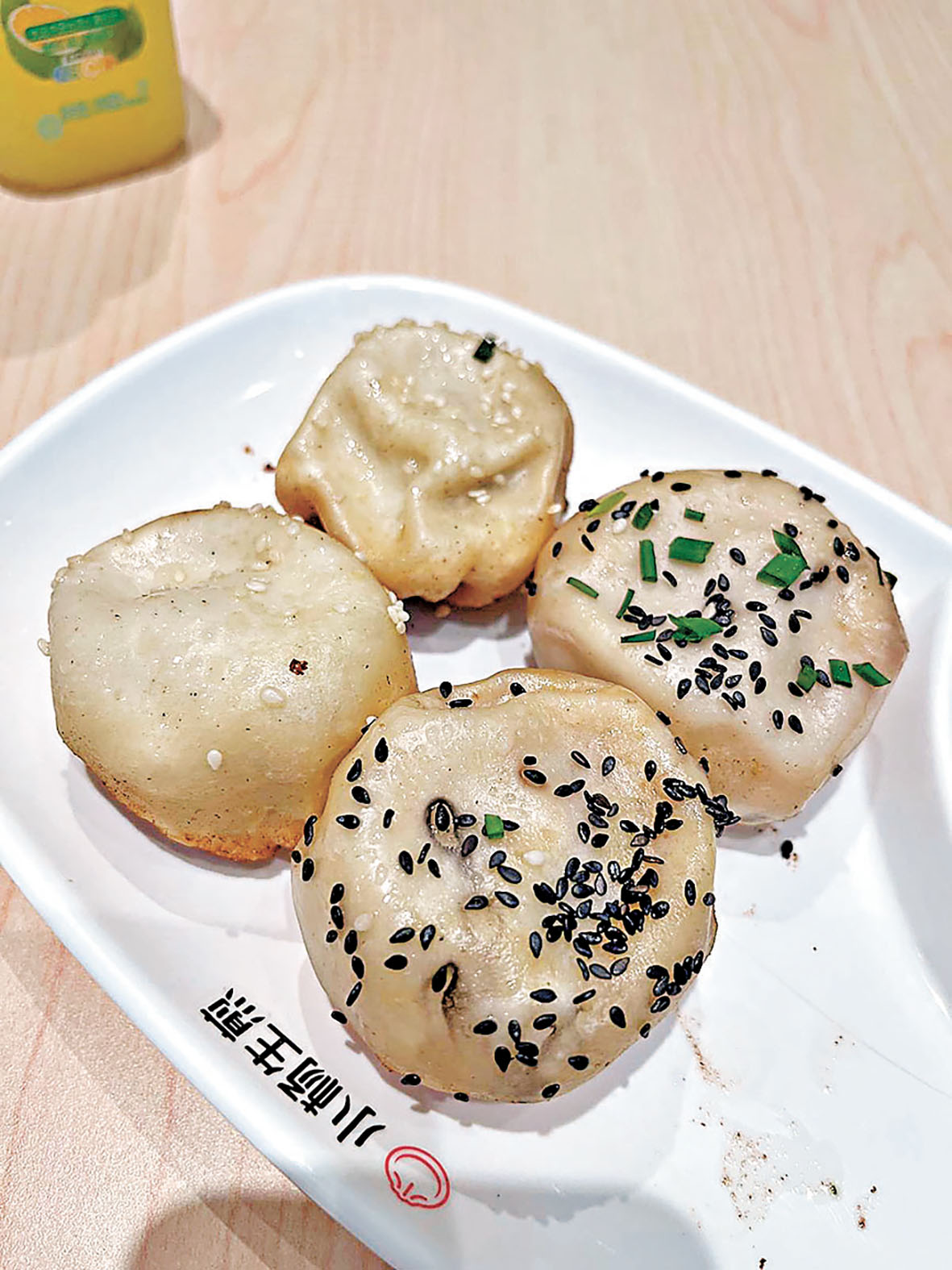 ■大家食生煎包要非常小心，以免肉汁噴滿面。