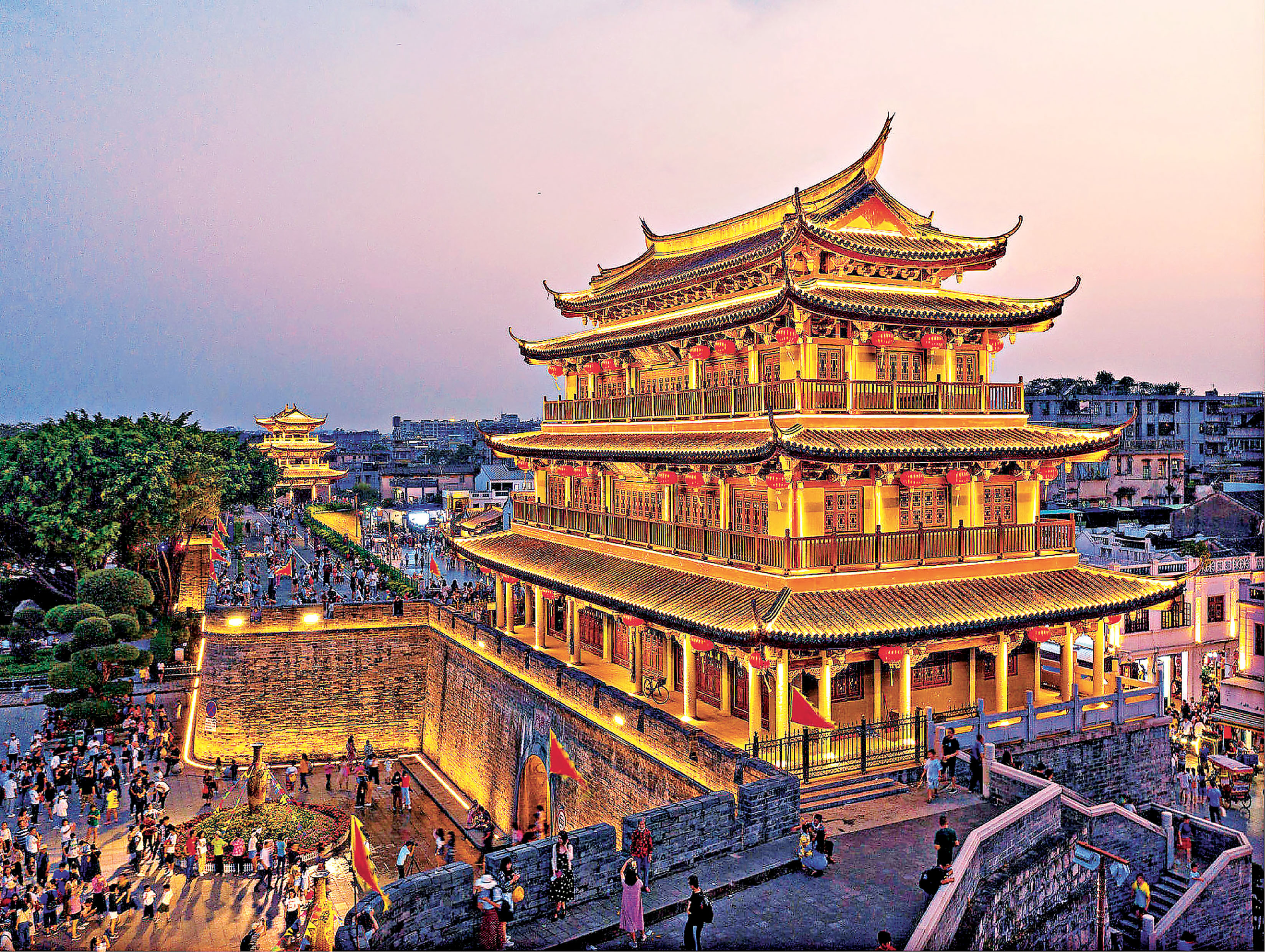 ■擁有1,600多年歷史的潮州古城夜景美不勝收。