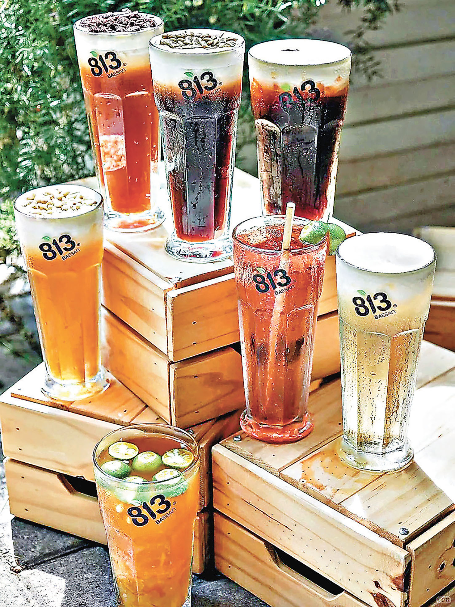 ■「813芭依珊」主打奶蓋茶飲。