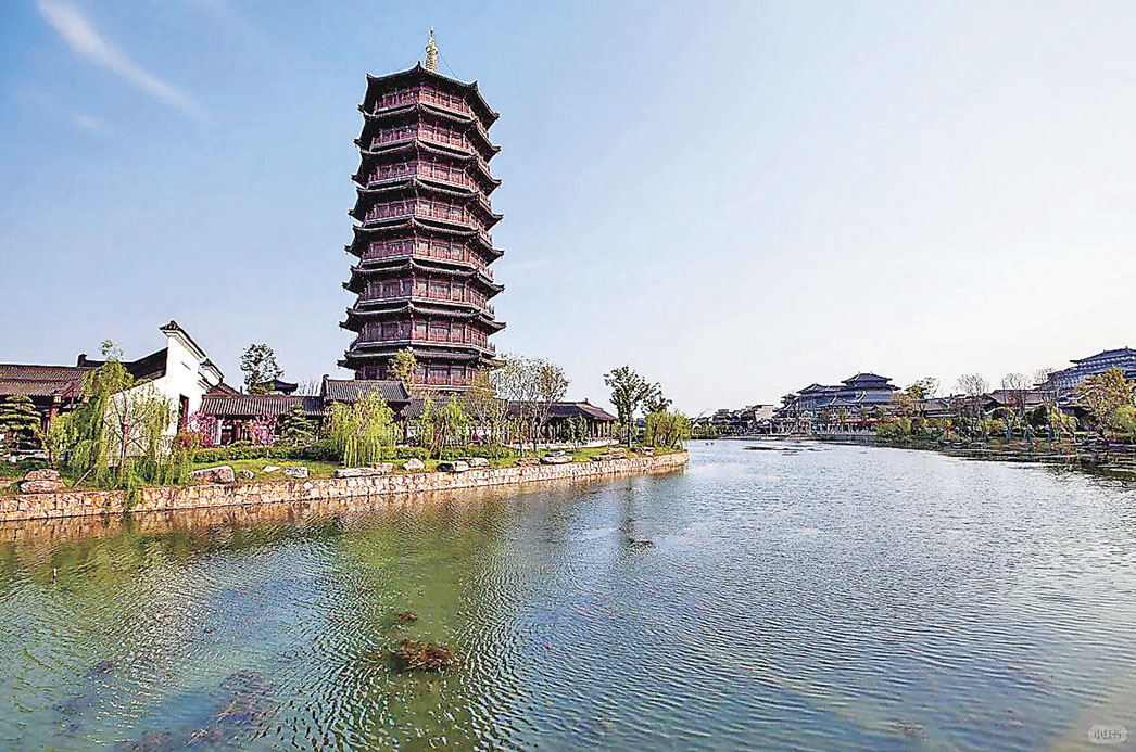 ■銅官窯古鎮國風樂園以唐風建築為主,適合一家大細遊覽。