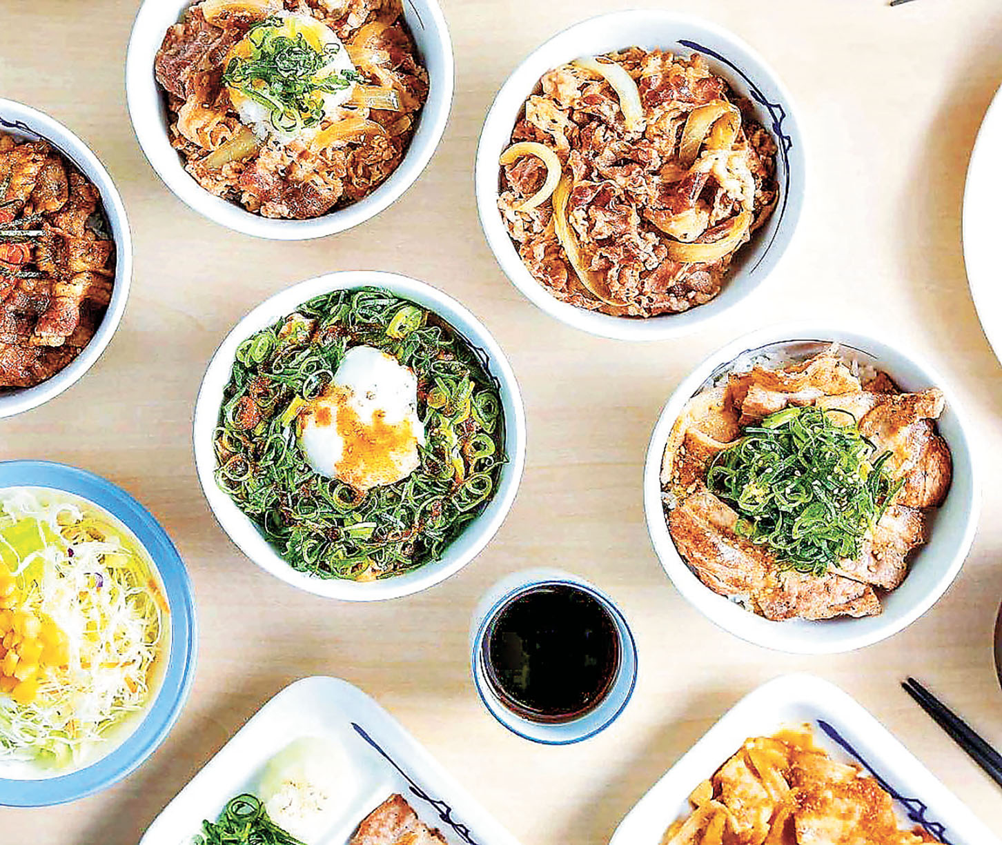 ■多種飯類、定食可選。