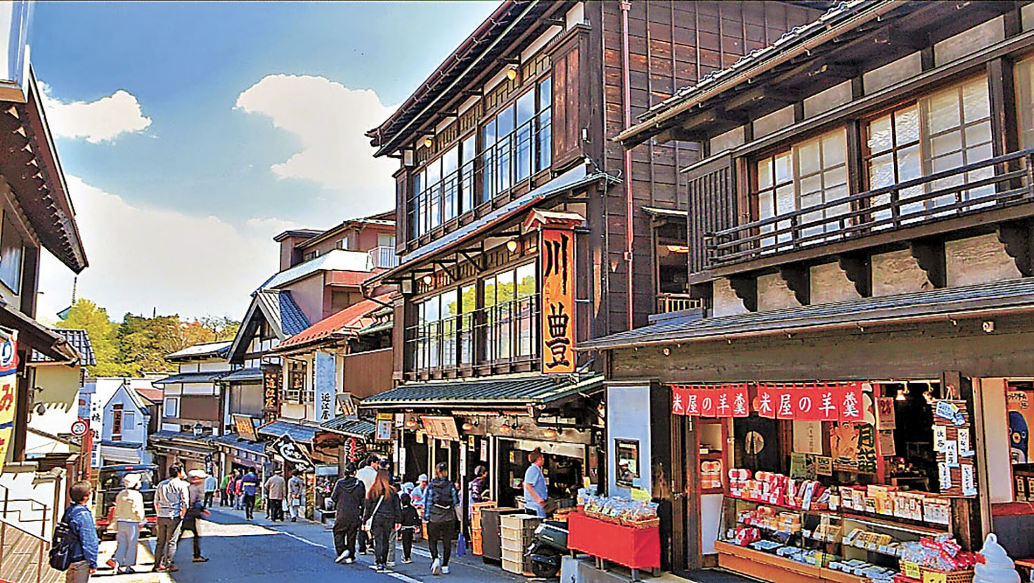 ■成田山表參道滿街都是燒鰻魚店舖。