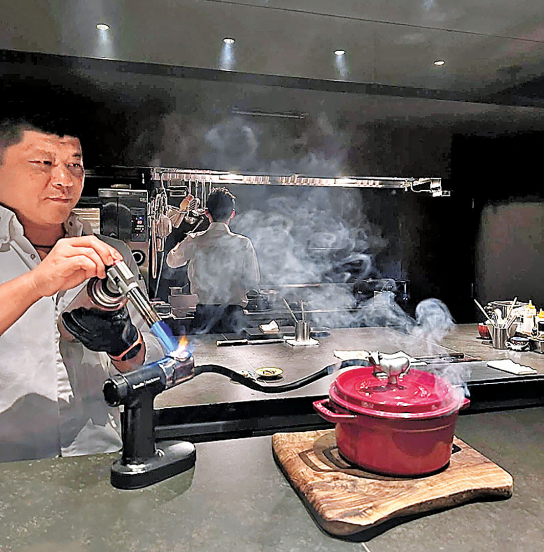 ■麻布kumasan的牛肉涮涮鍋。