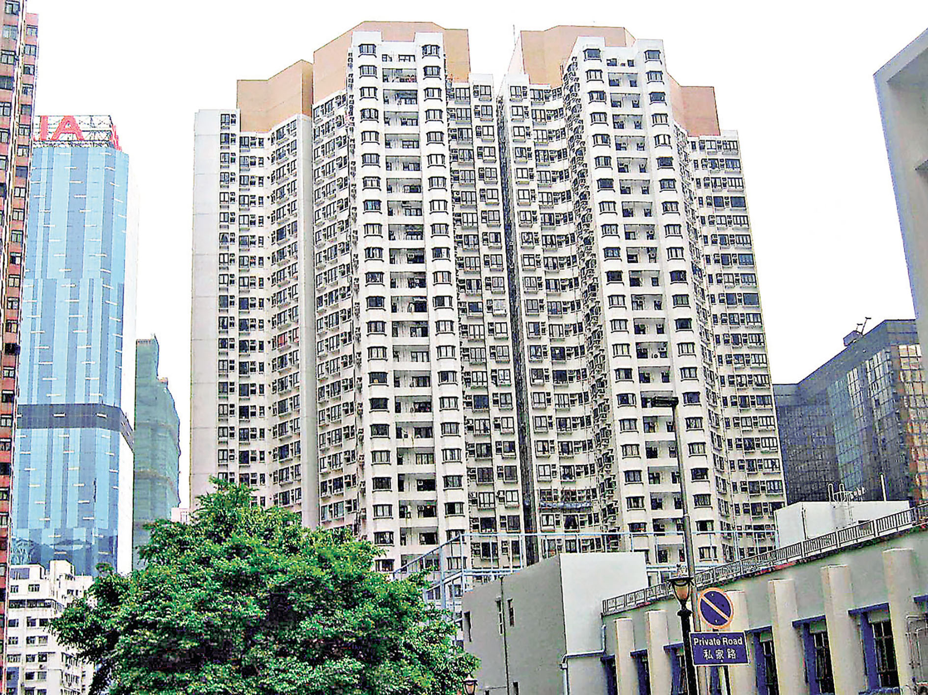 ■康澤花園複式戶連車位以1,230萬元沽出。