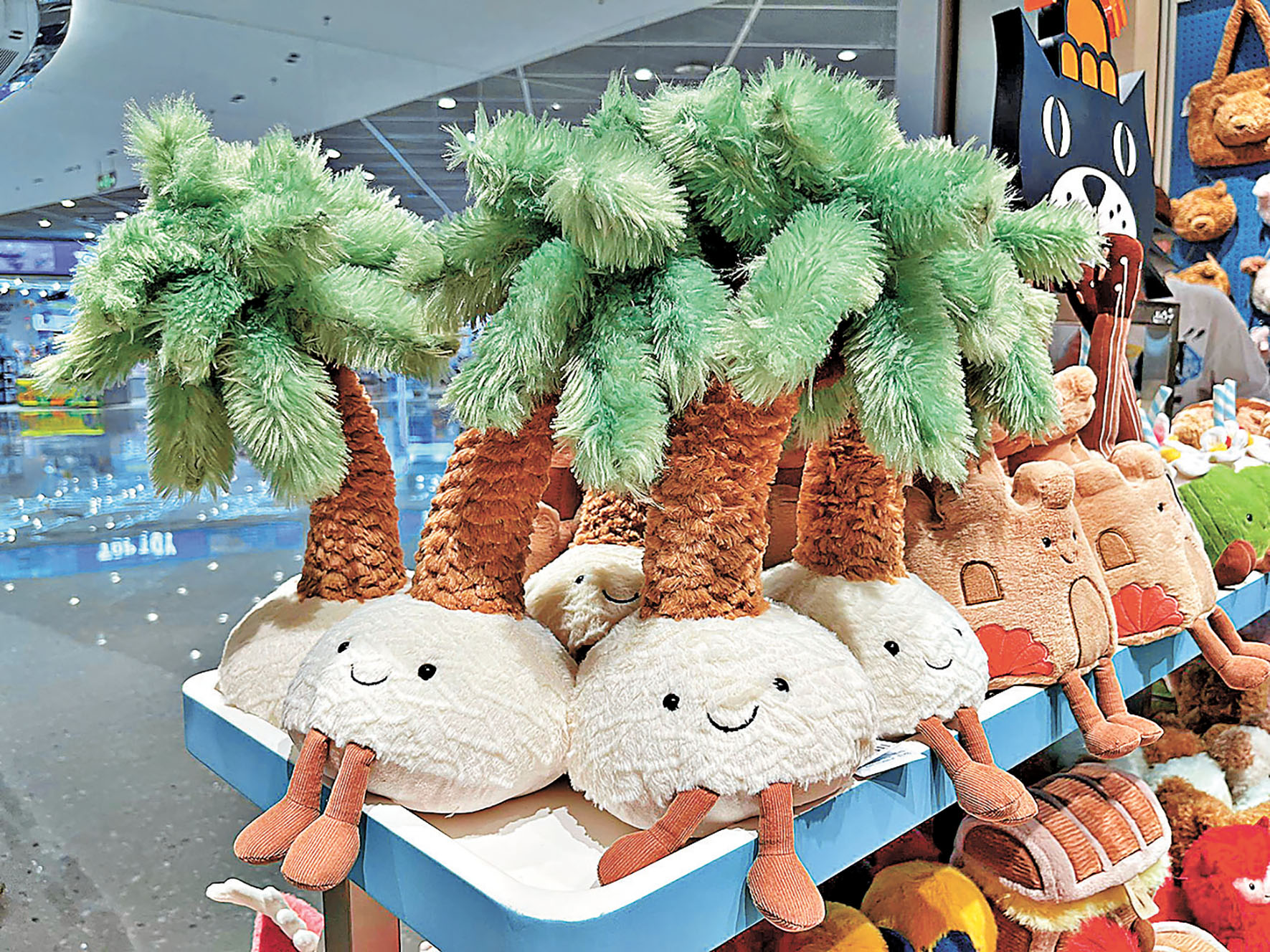 ■棕櫚樹的柔軟毛絨與細緻設計，最啱夏日。