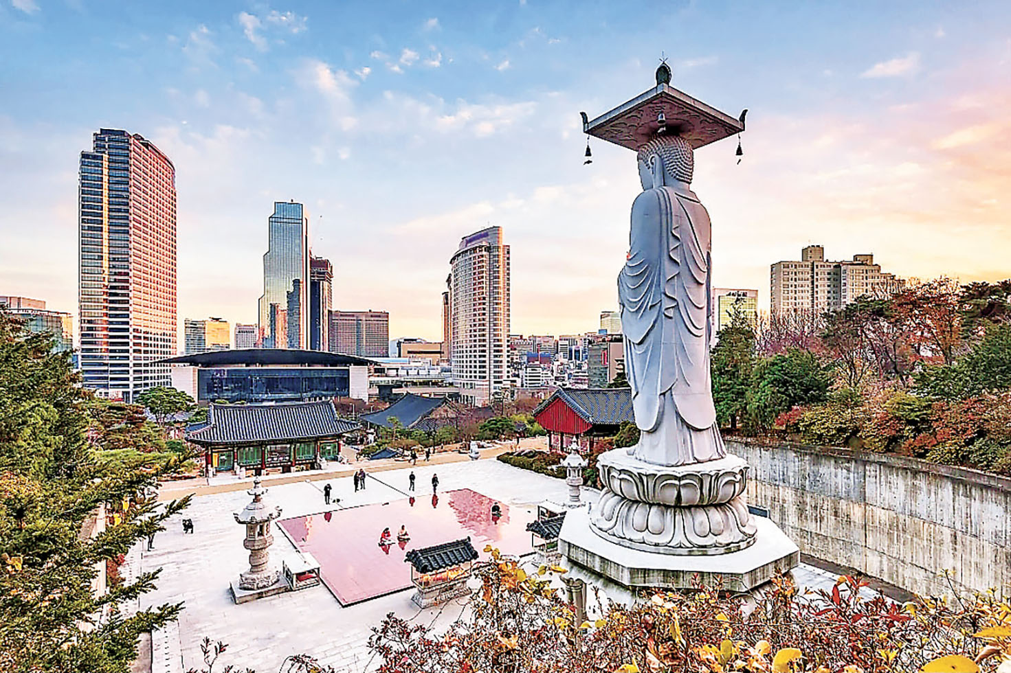 ■奉恩寺的彌勒佛像前後歷時10年時間才建成。