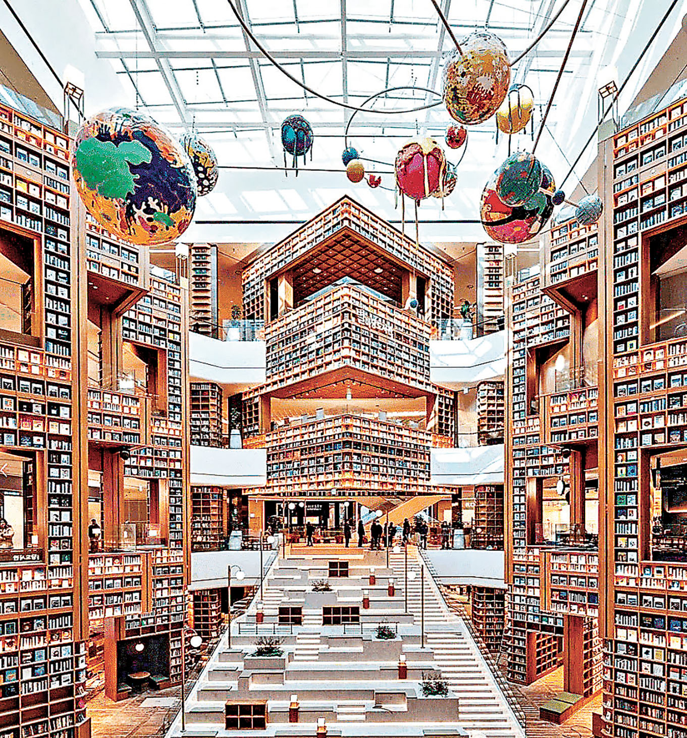 ■水原星空圖書館令你流連忘返。