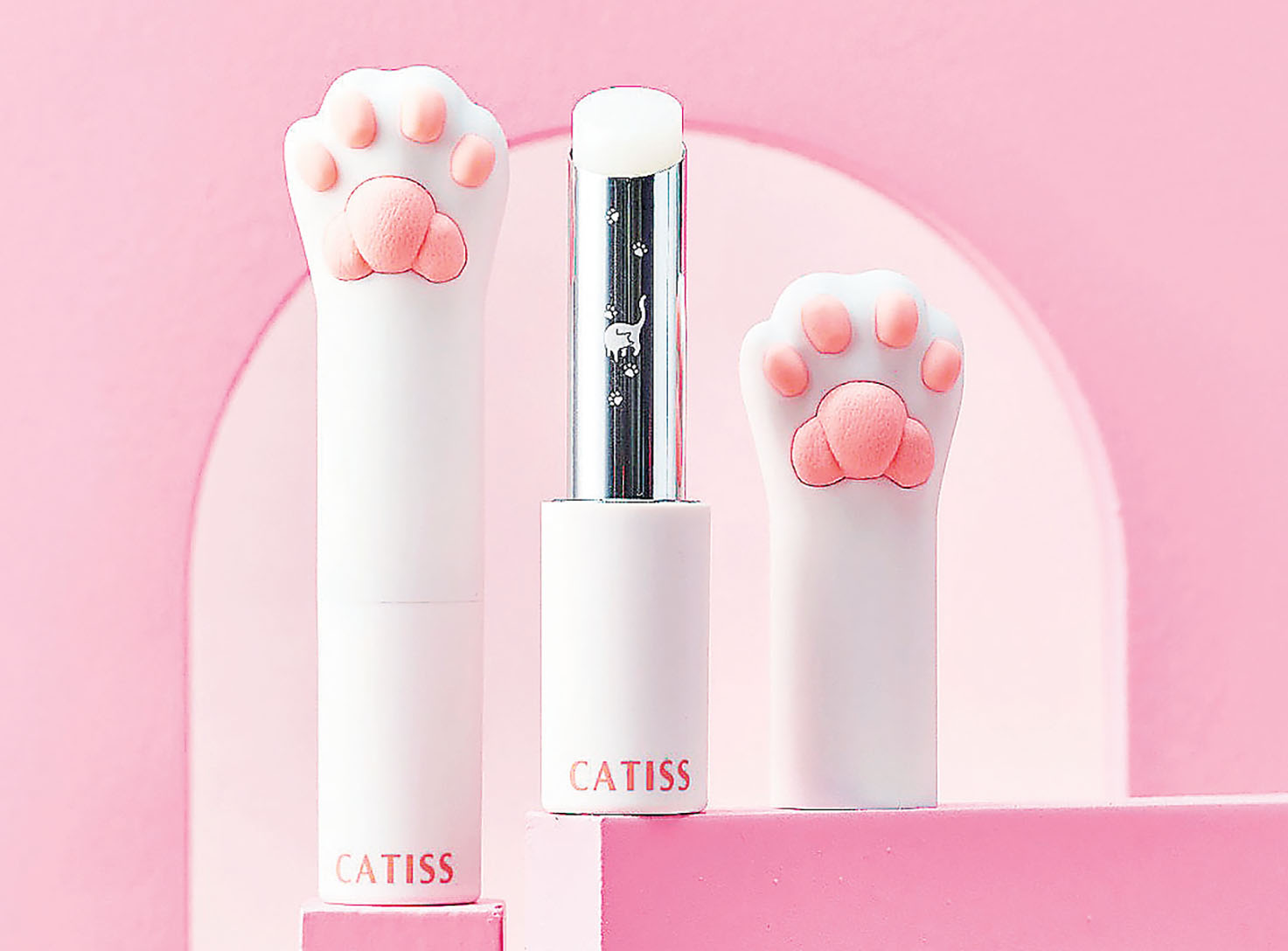 ■潤唇膏整支採用貓爪造型。