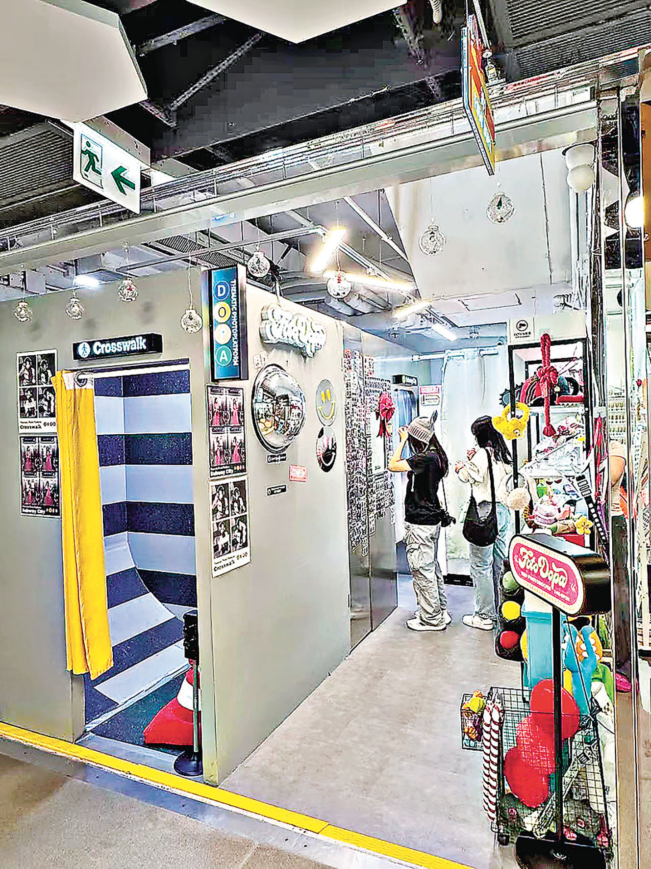 ■FotoDopa店內有很多道具供選擇。