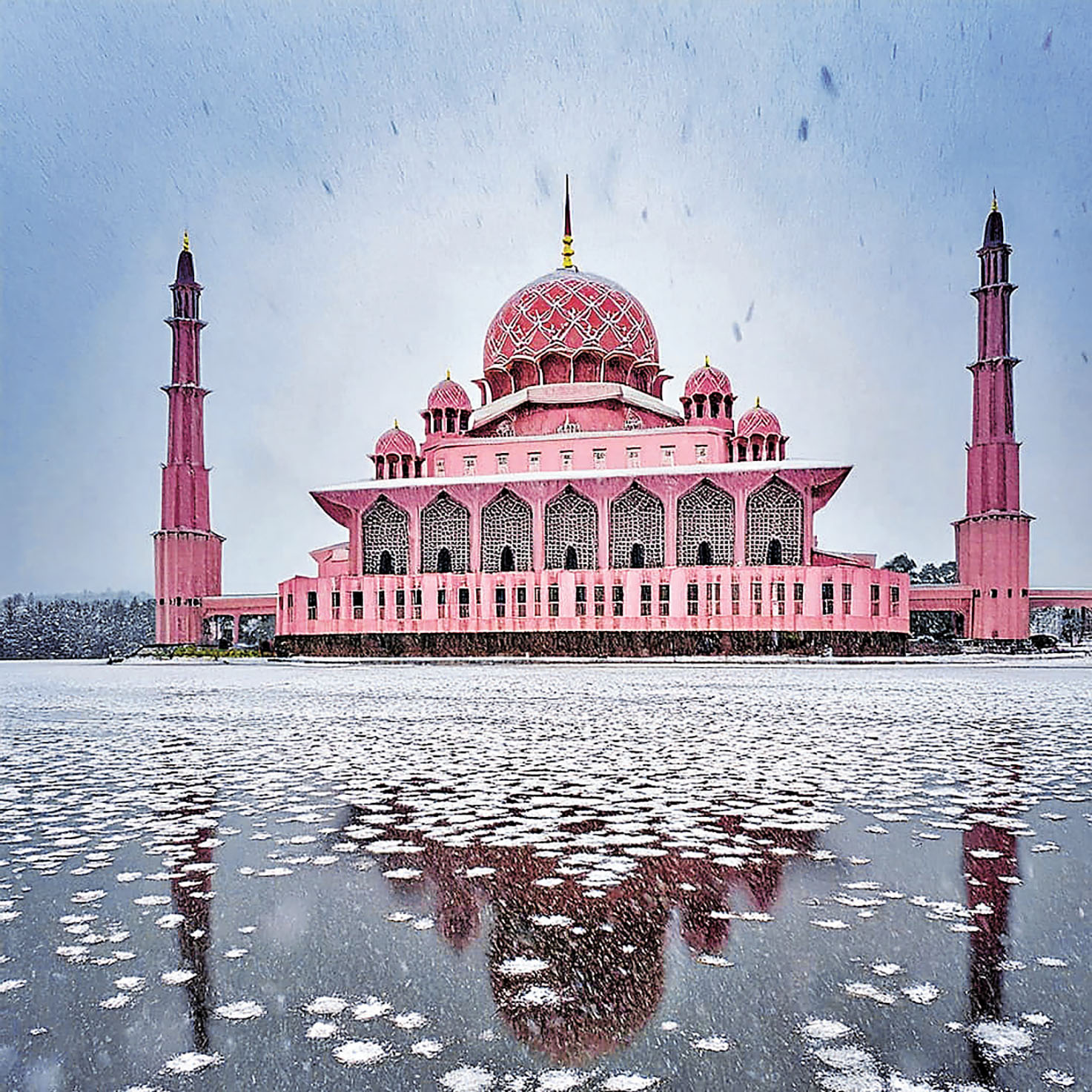 ■布城的水上粉紅清真寺打卡一流。