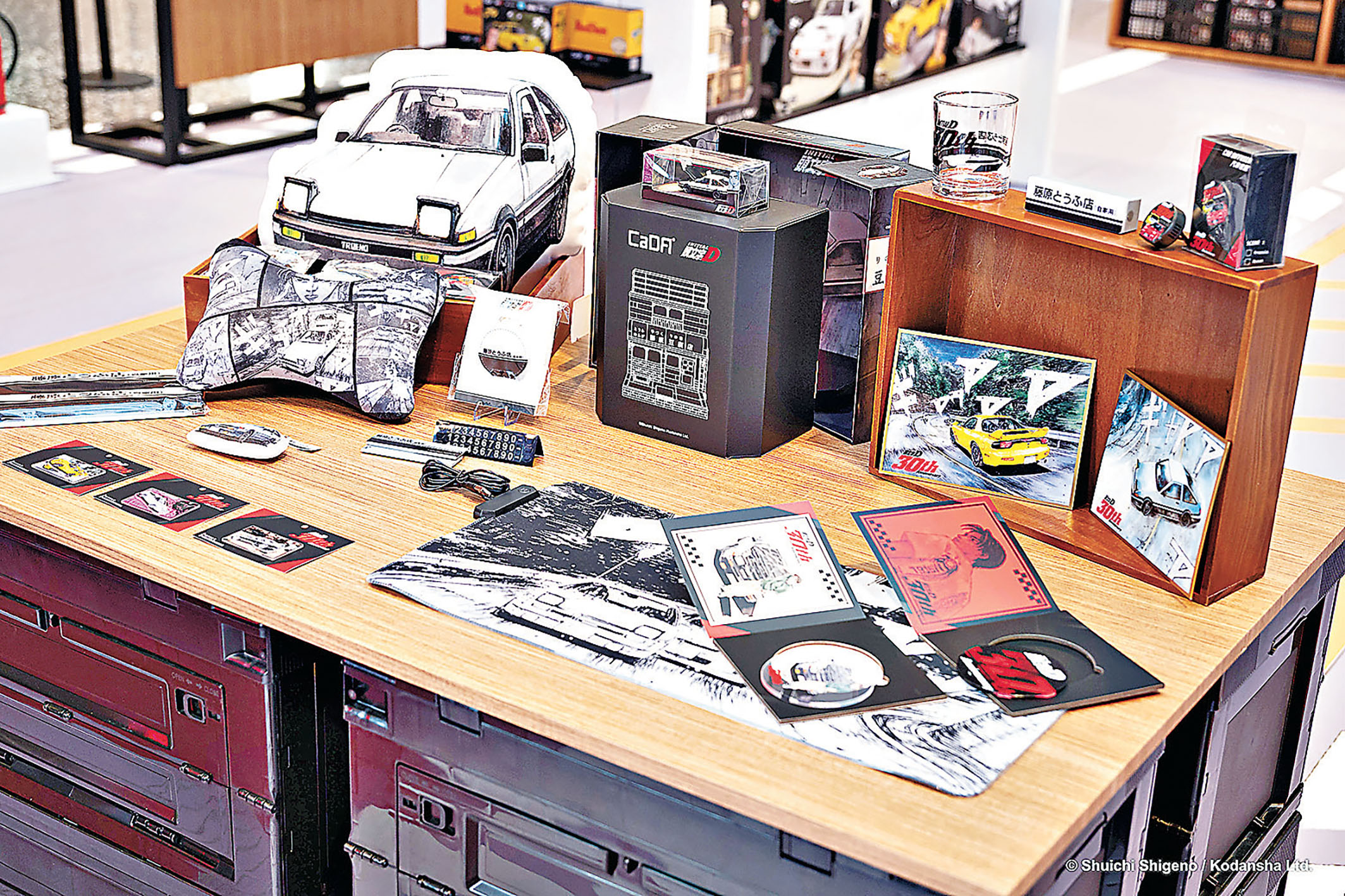 ■快閃店推出多款周年限定商品。