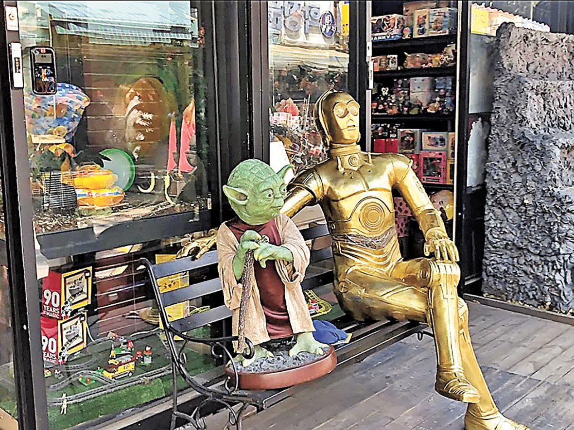 ■1:1星戰懷舊玩具。