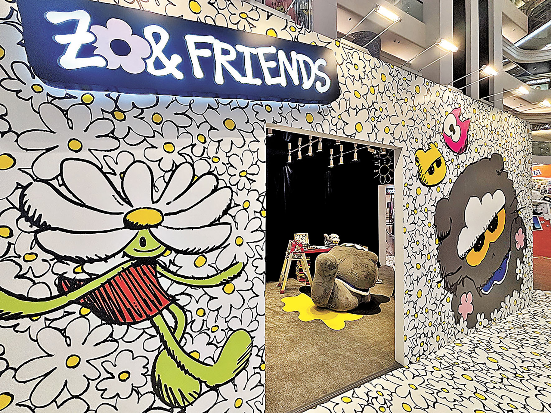 ■快閃店周圍都是小雛菊元素。