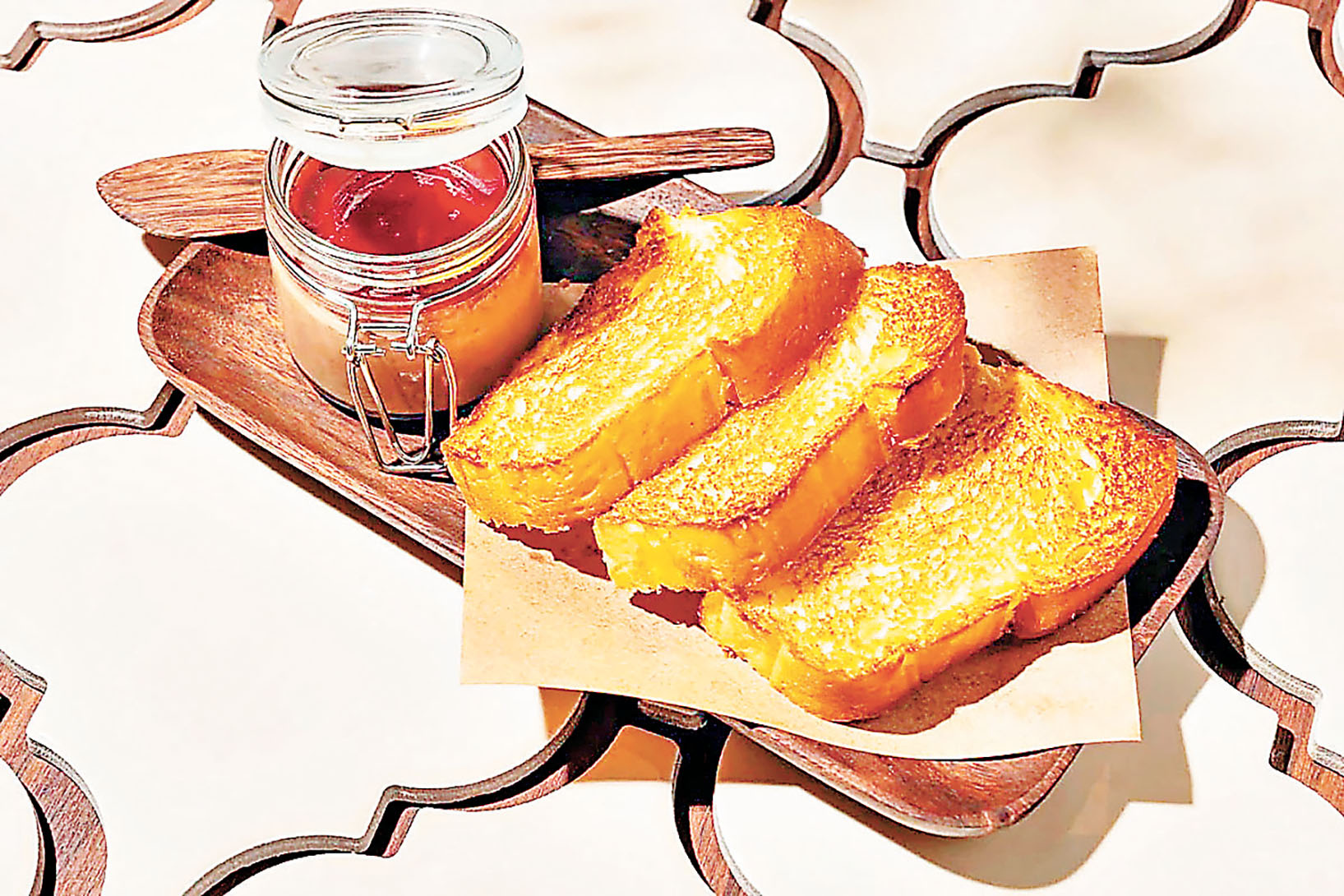 ■雞肝醬多士（Fegatini）