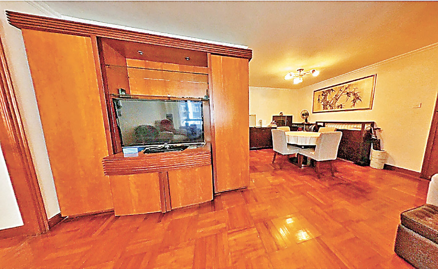 ■巨型大廳、客飯廳涇渭分明。