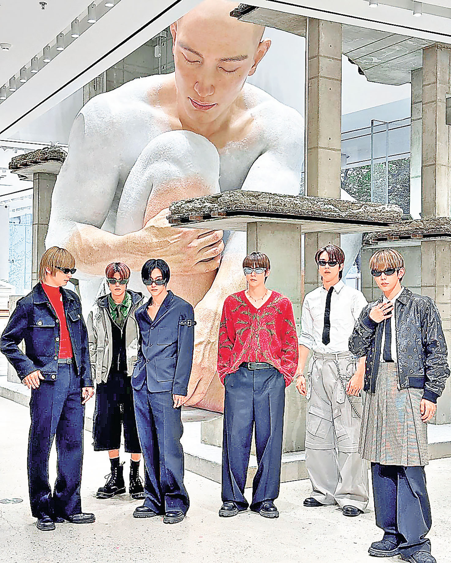 ■韓國男團RIIZE早前也來過「巨人展」影相。