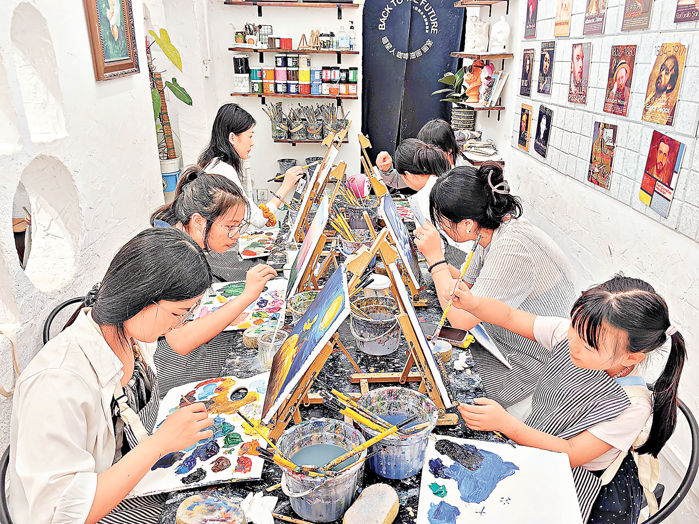 ■貓咖畫室也有油畫體驗。