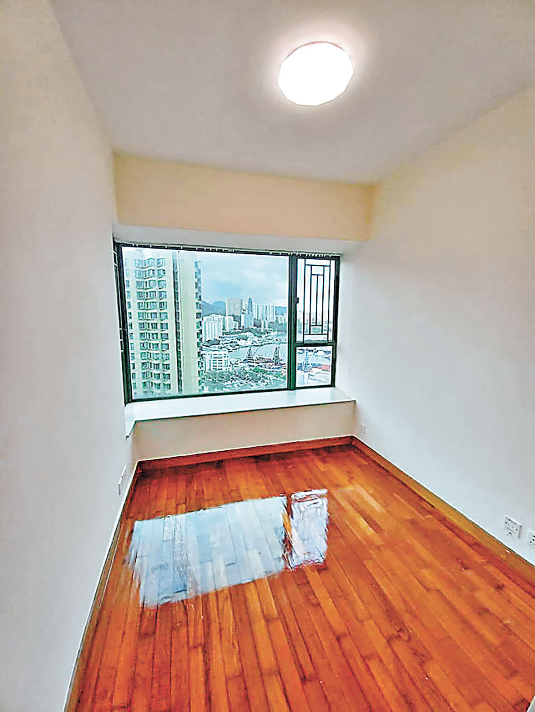 ■長方形睡房，間隔實用。