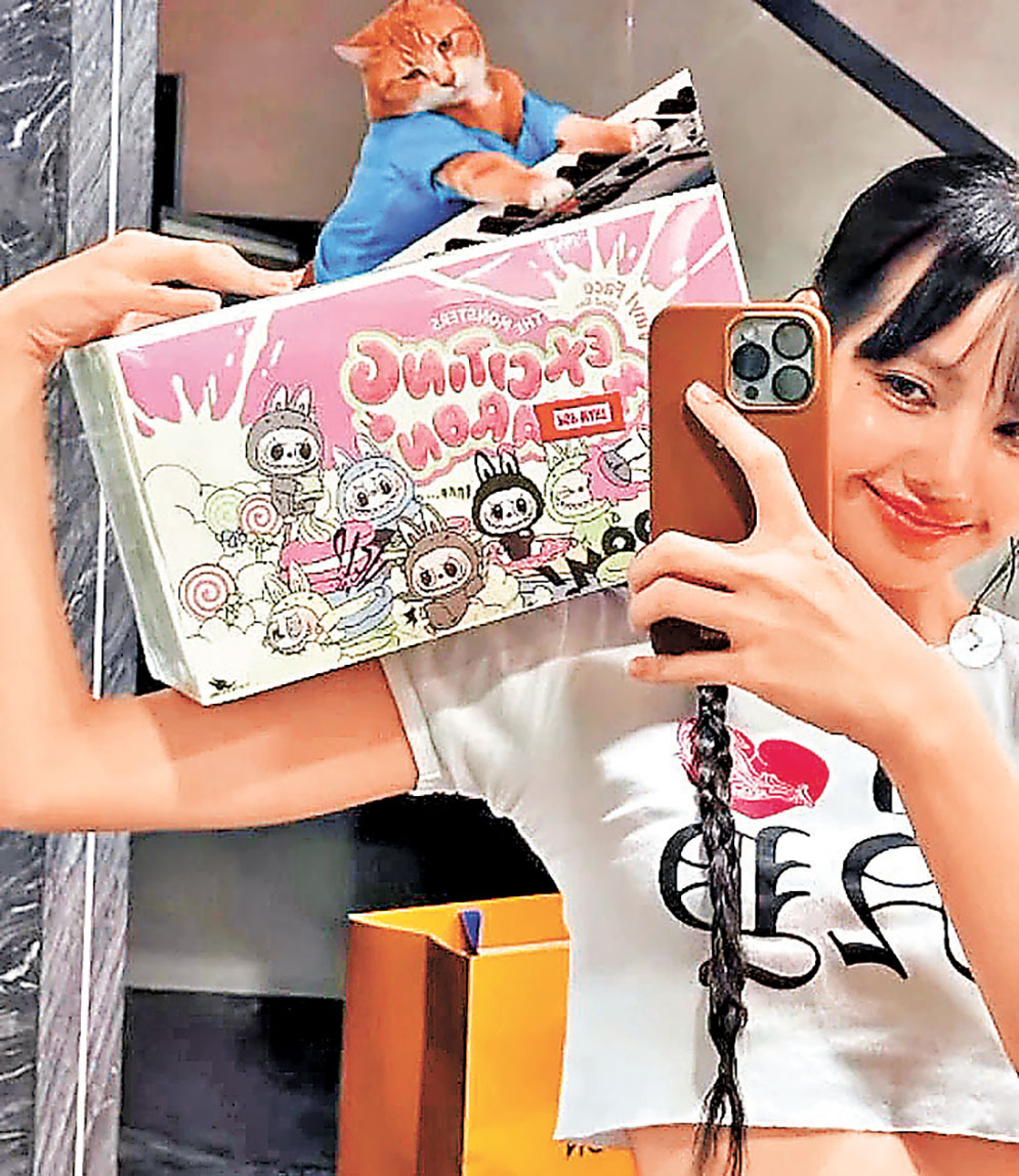 ■韓星Lisa是Labubu愛好者。