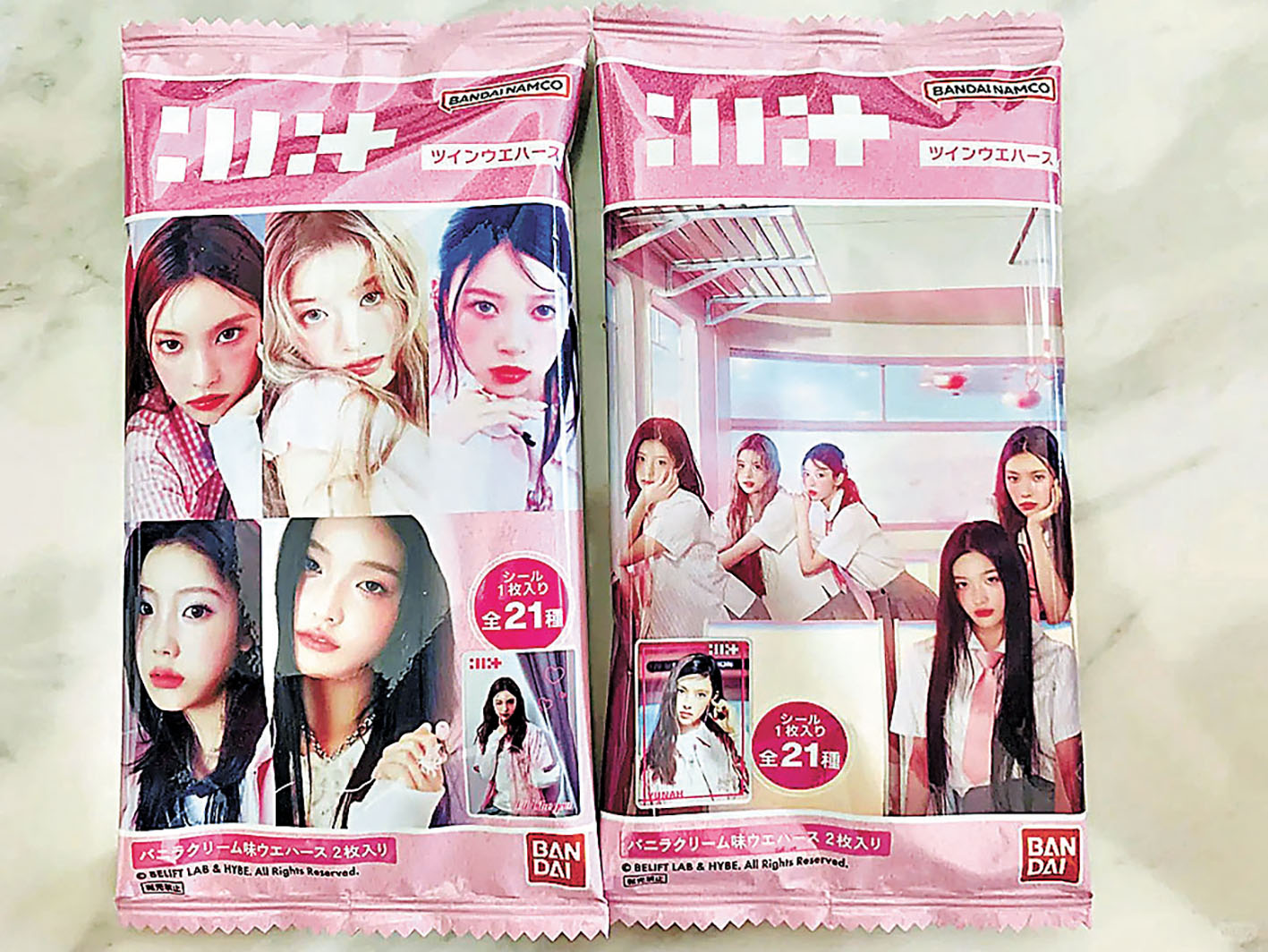 ■偶像威化餅卡，有得食有得玩。