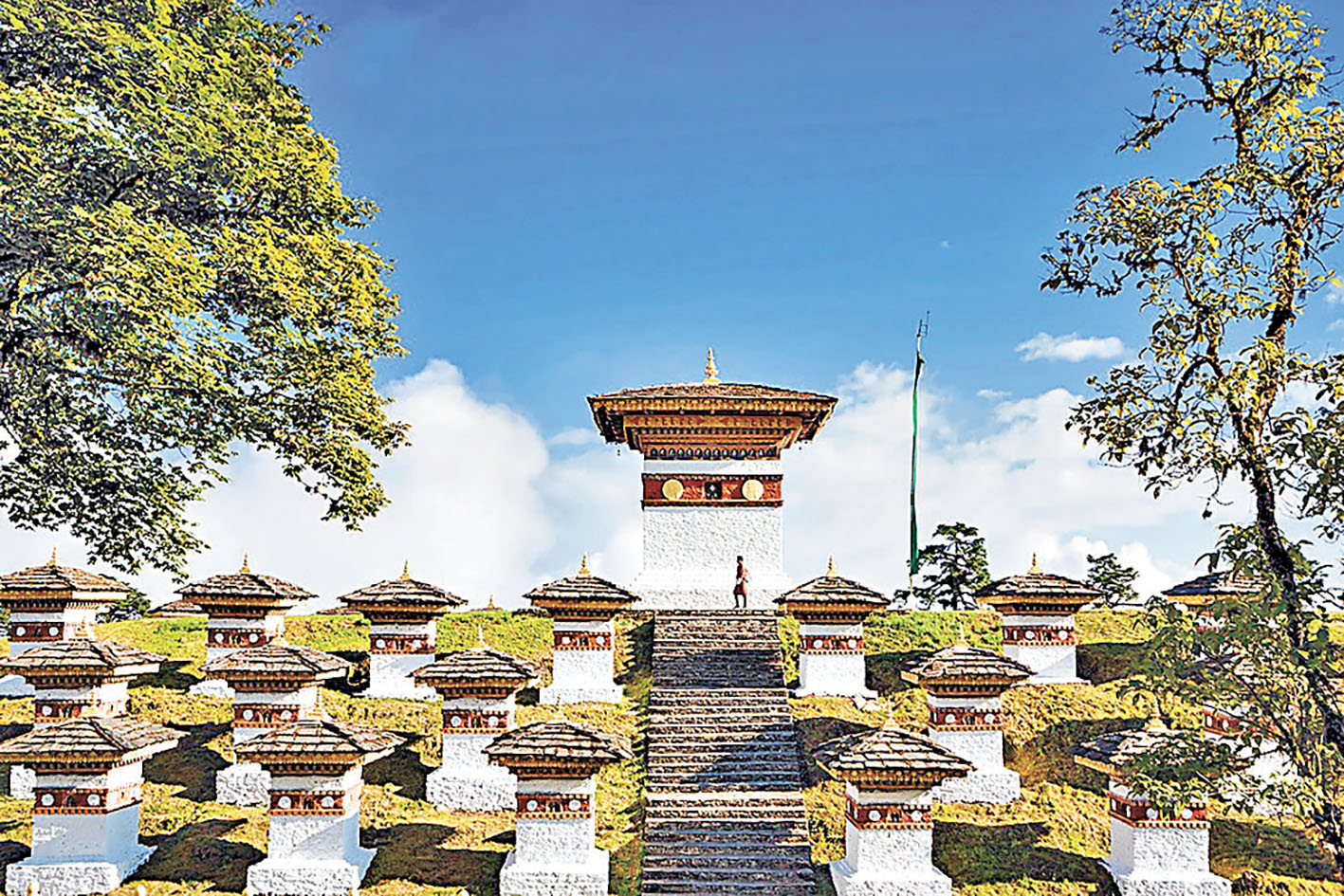 ■108座佛塔，場景蔚為奇觀。