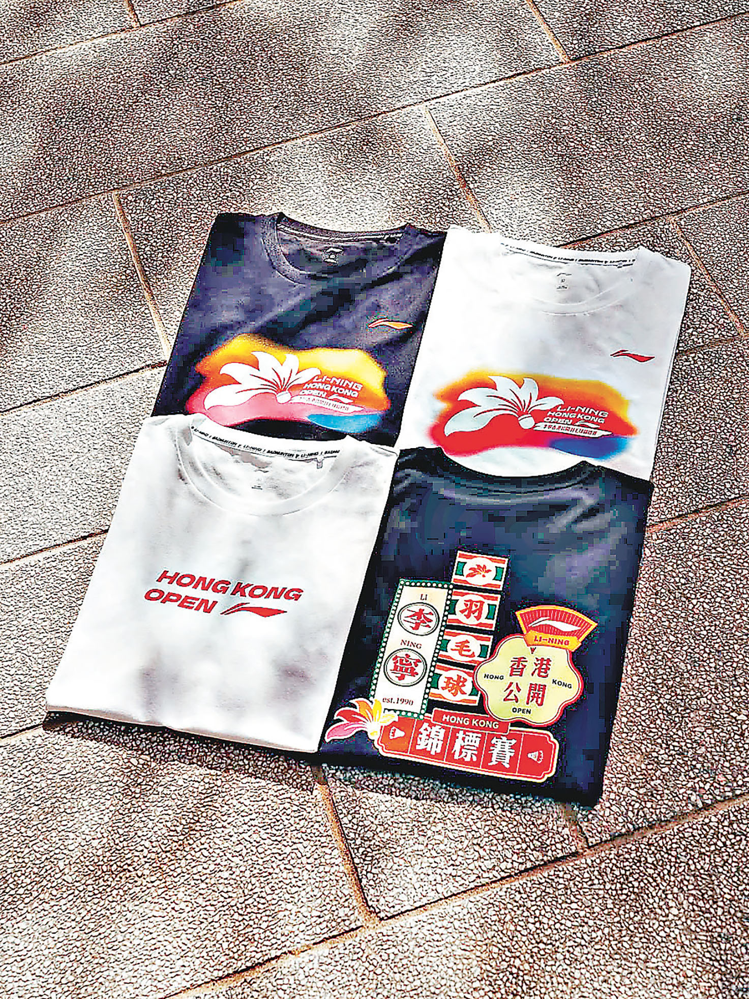 ■李寧的特別版T恤在場館外有售。