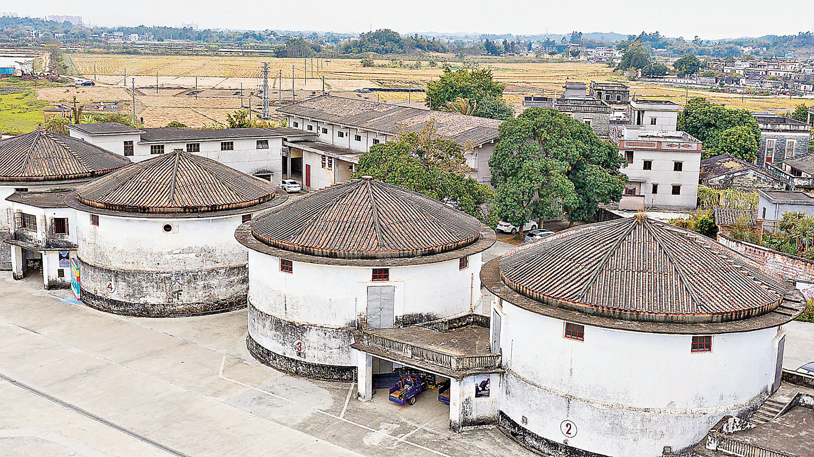 ■塘口墟天下糧倉是開平巿特色景點。