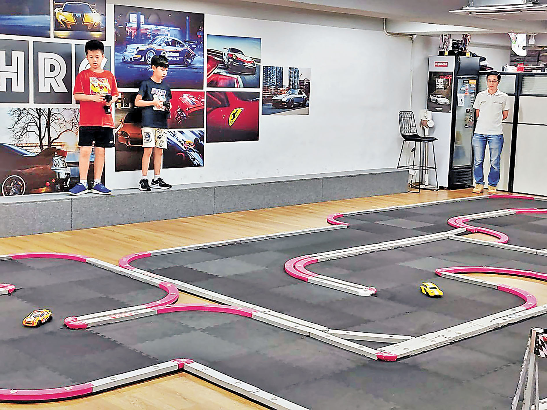 ■1：24拉力車可讓車手打好技術基礎。