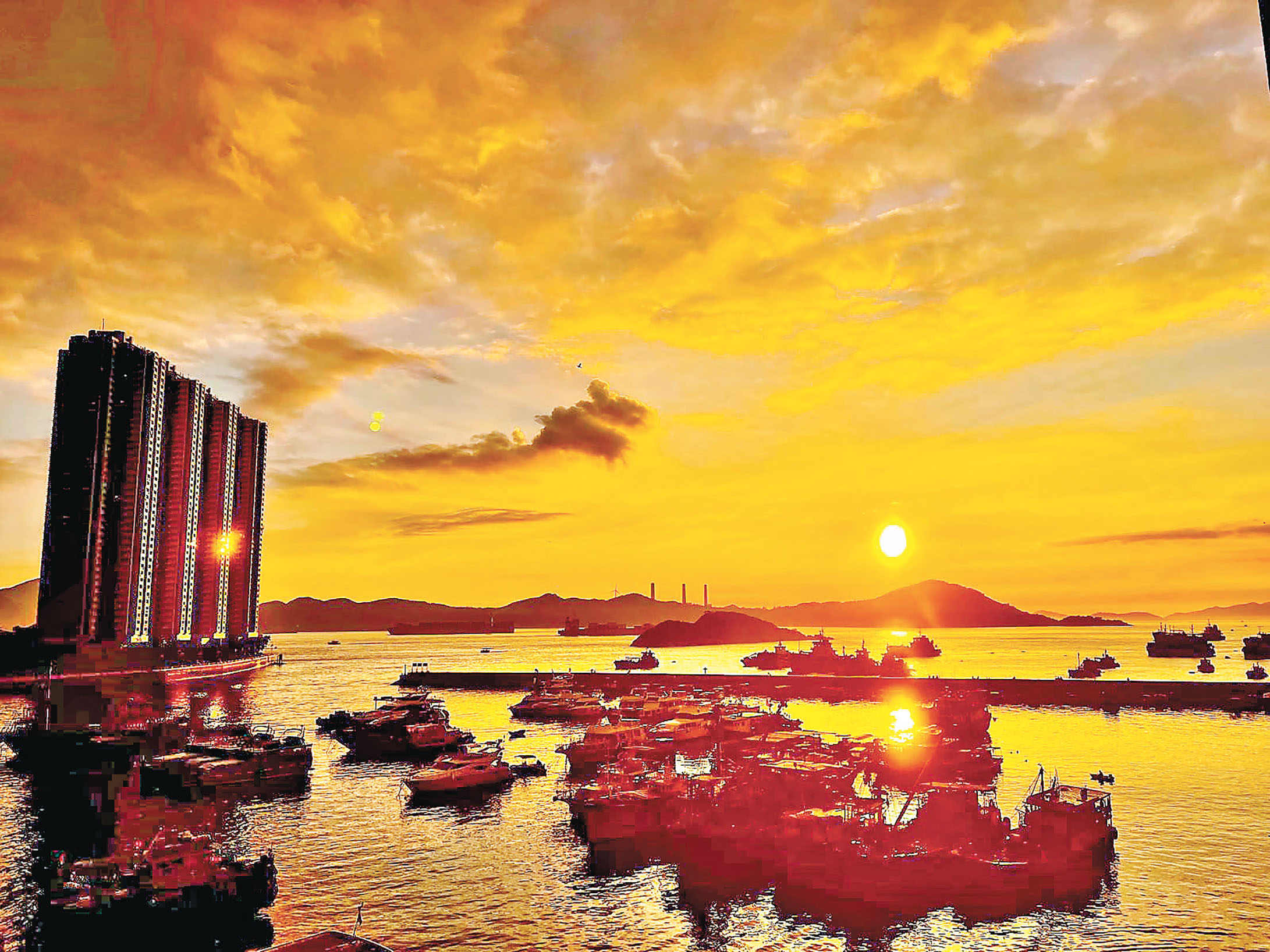 ■由小路走向海上堤壩。