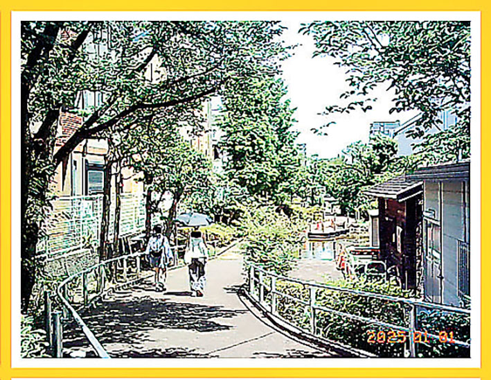 ■內置多款復古相框和濾鏡。