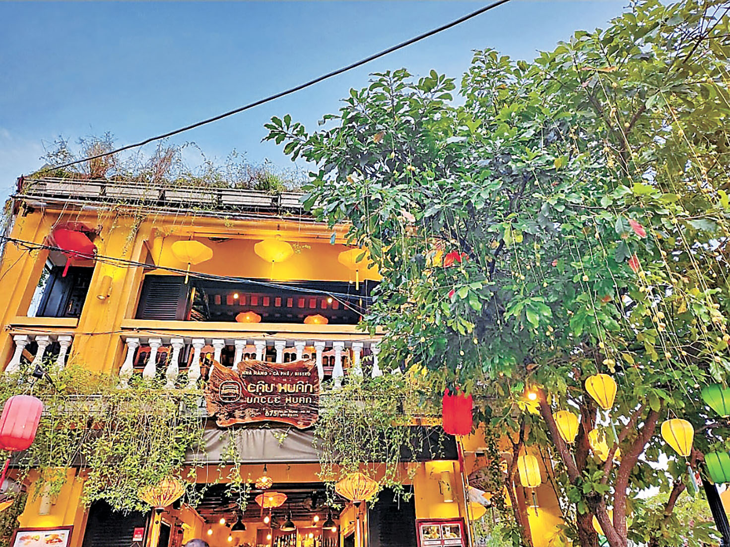 ■食肆中秋節掛上燈籠搞搞氣氛。