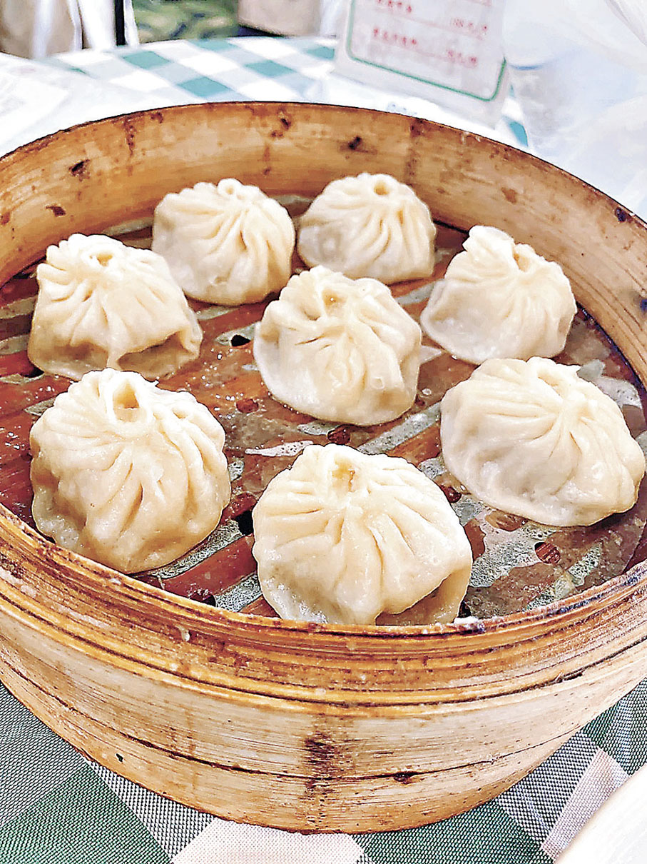 ■飽滿多汁的上海小籠包。  小紅書@吃吃白