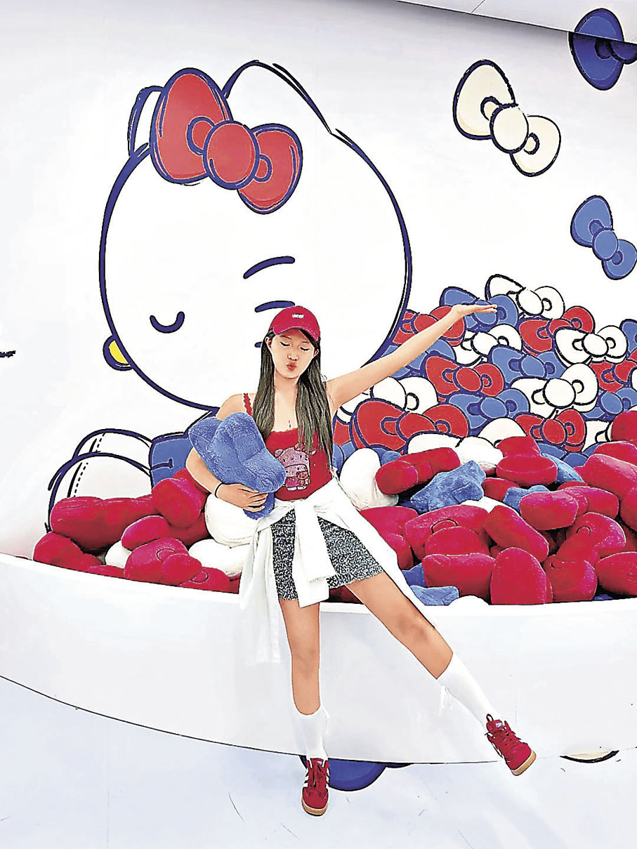 ■吉蒂貓的蝴蝶結池令鐵粉着迷。小紅書@張百萬