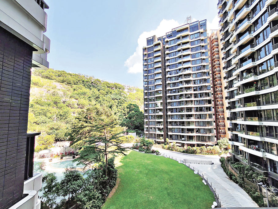 ■屋苑高座住宅大廈。