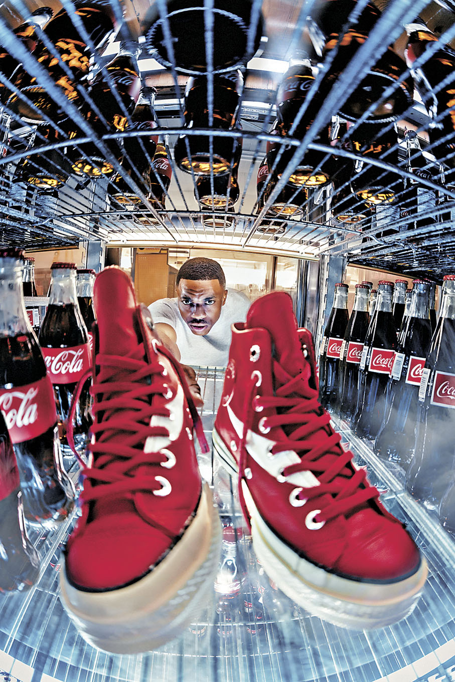 ■濃郁的「可口可樂紅」搭配清爽白色條紋。