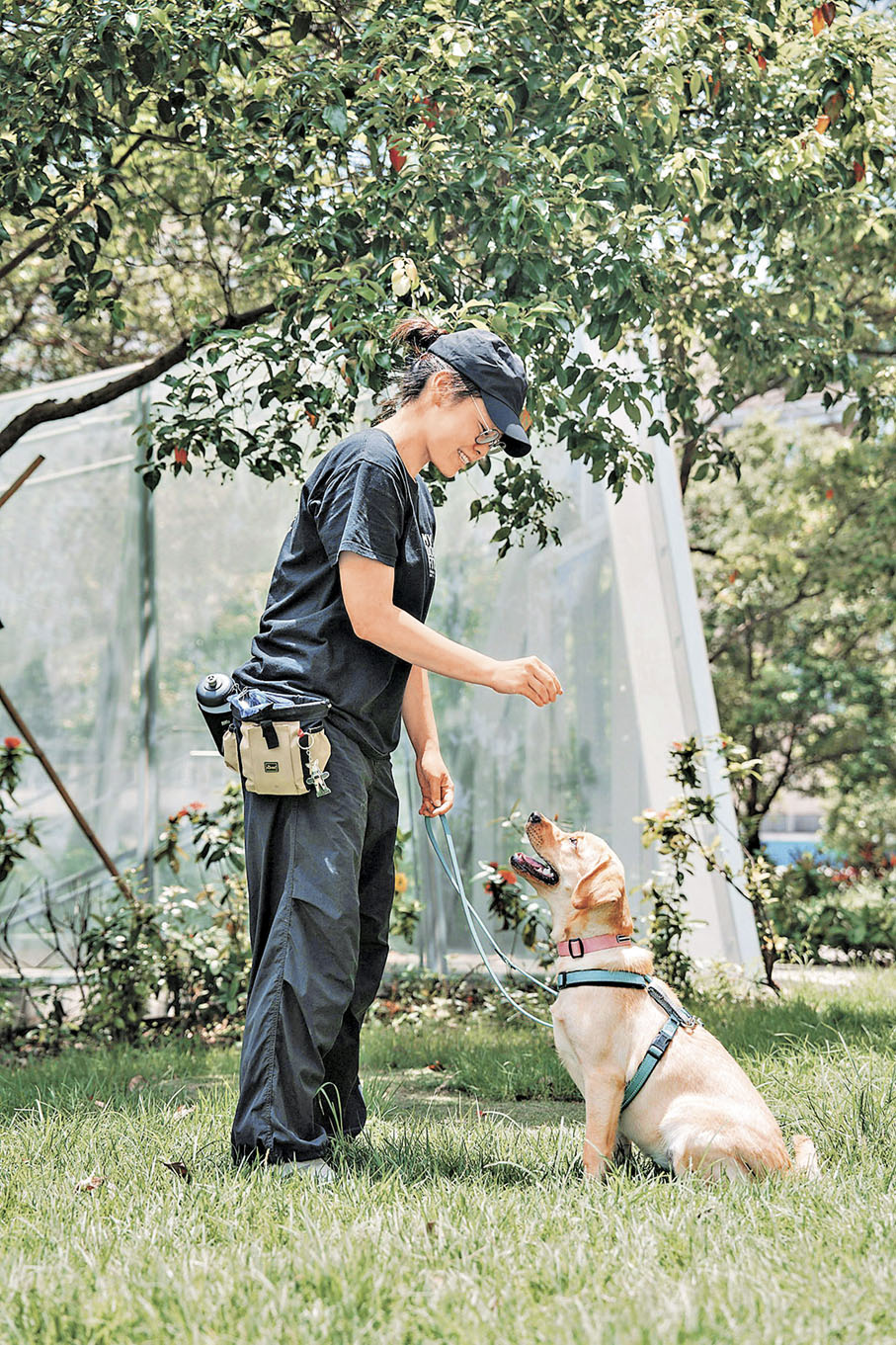 ■寵物專家教你如何與毛孩互動。