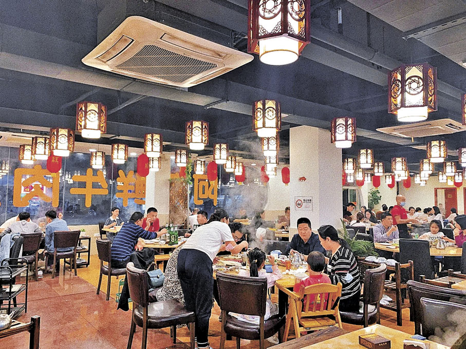 ■阿翔環境親民，難怪人氣旺盛。小紅書@本宮BENGONG