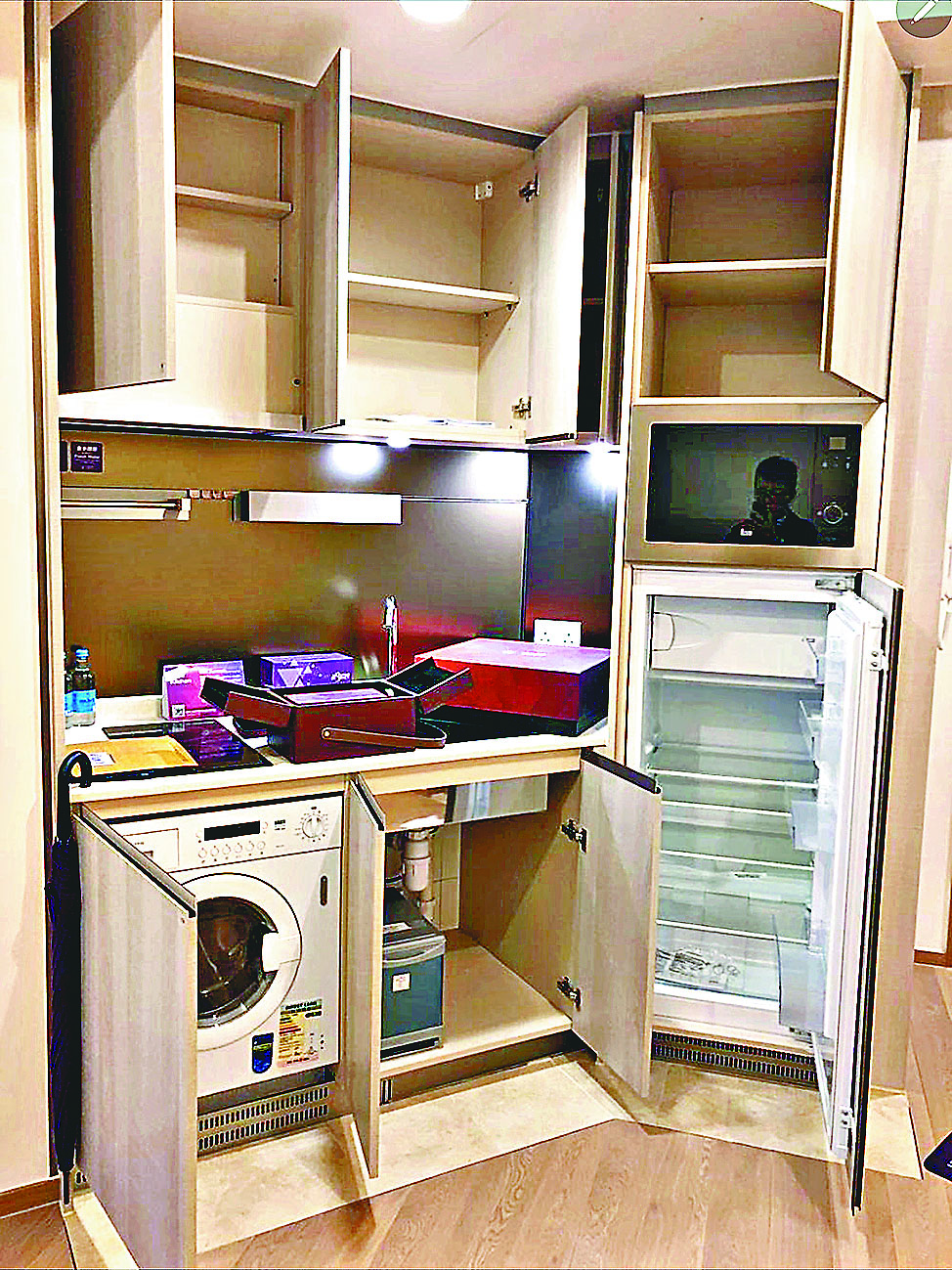 ■廚房位收納空間充足。