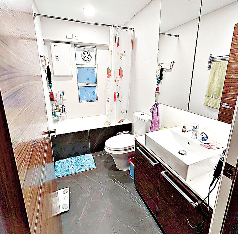 ■浴室採用浴缸。