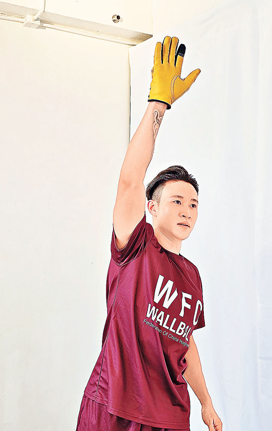 ■若遇上「叉燒球」，球員可在球未觸地時直接扣殺。（圖二）