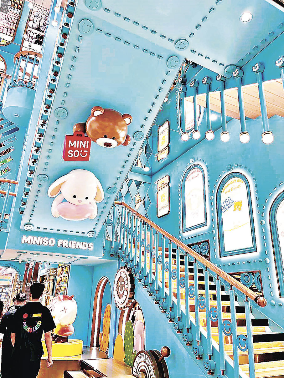 ■店家到處都是打卡位，怎樣拍也超出片。