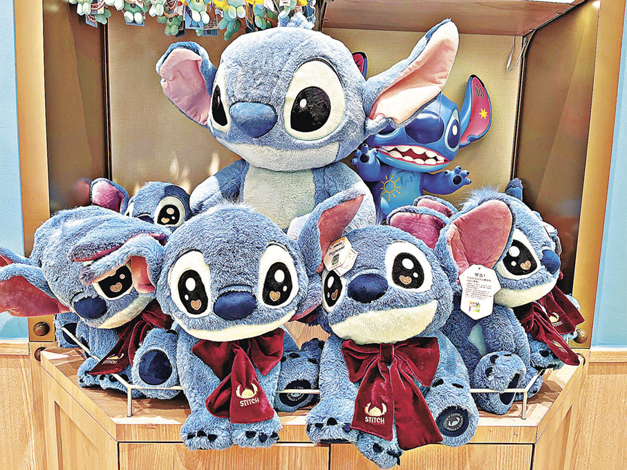 ■大大細細的史迪仔肯定令小朋友瘋狂。