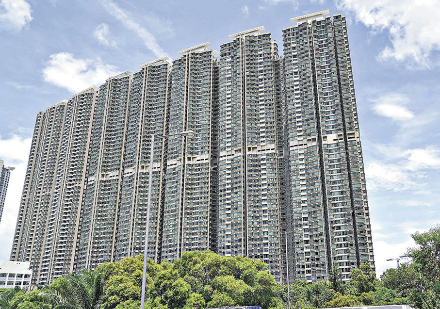 ■藍天海岸三房戶業主持貨約22年轉售，賬面獲利628.4萬元。   資料圖片