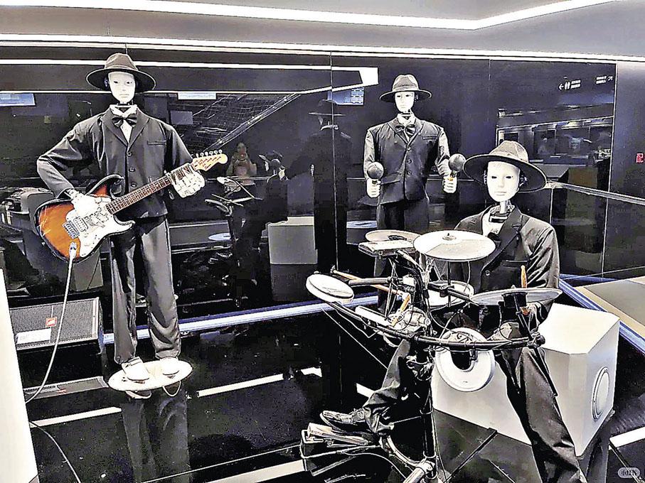 ■「科創之路」的機械人樂隊表演不遜真人。小紅書@songran2333