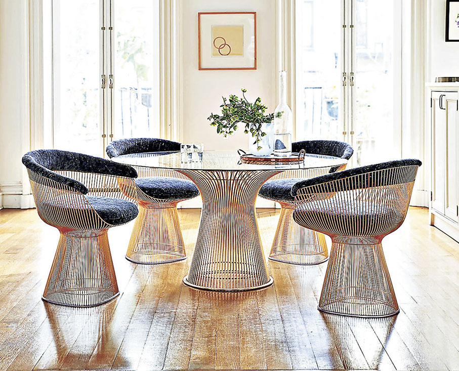 ■普拉特納大型圓形餐桌椅組合格調高雅。