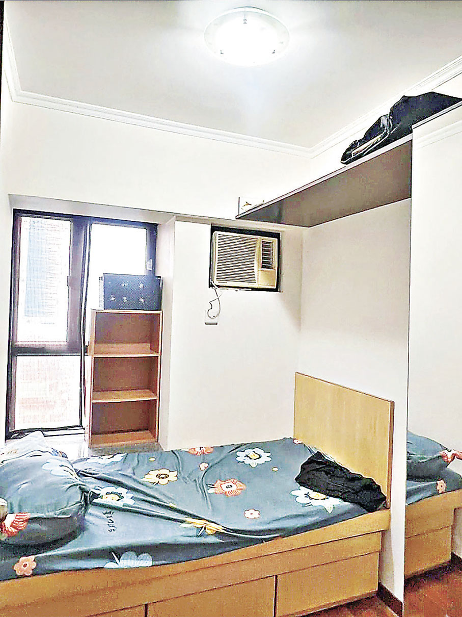 ■小睡房的骰，放置單人床。