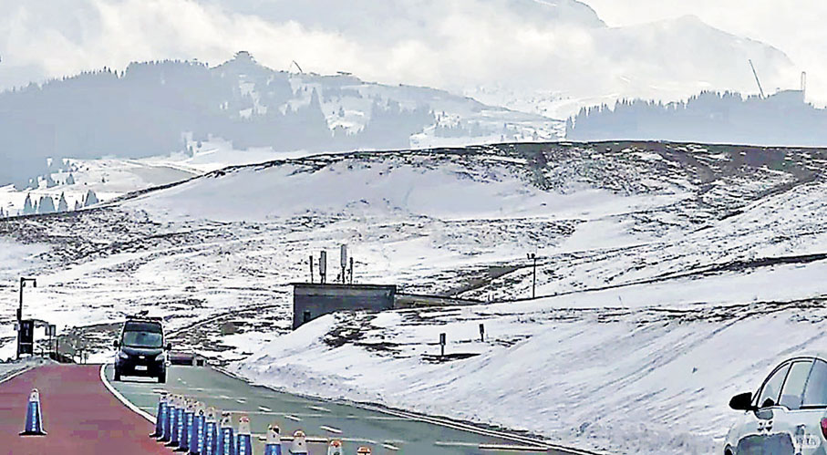 ■賽里木湖以濕地、草原、森林、雪山等自然生態景觀為主。