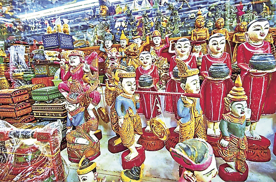 ■昂山市場內有當地的手工藝品出售。