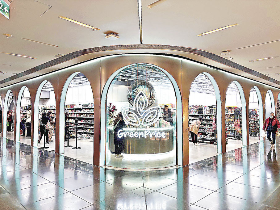 ■對稱拱門設計美感十足。